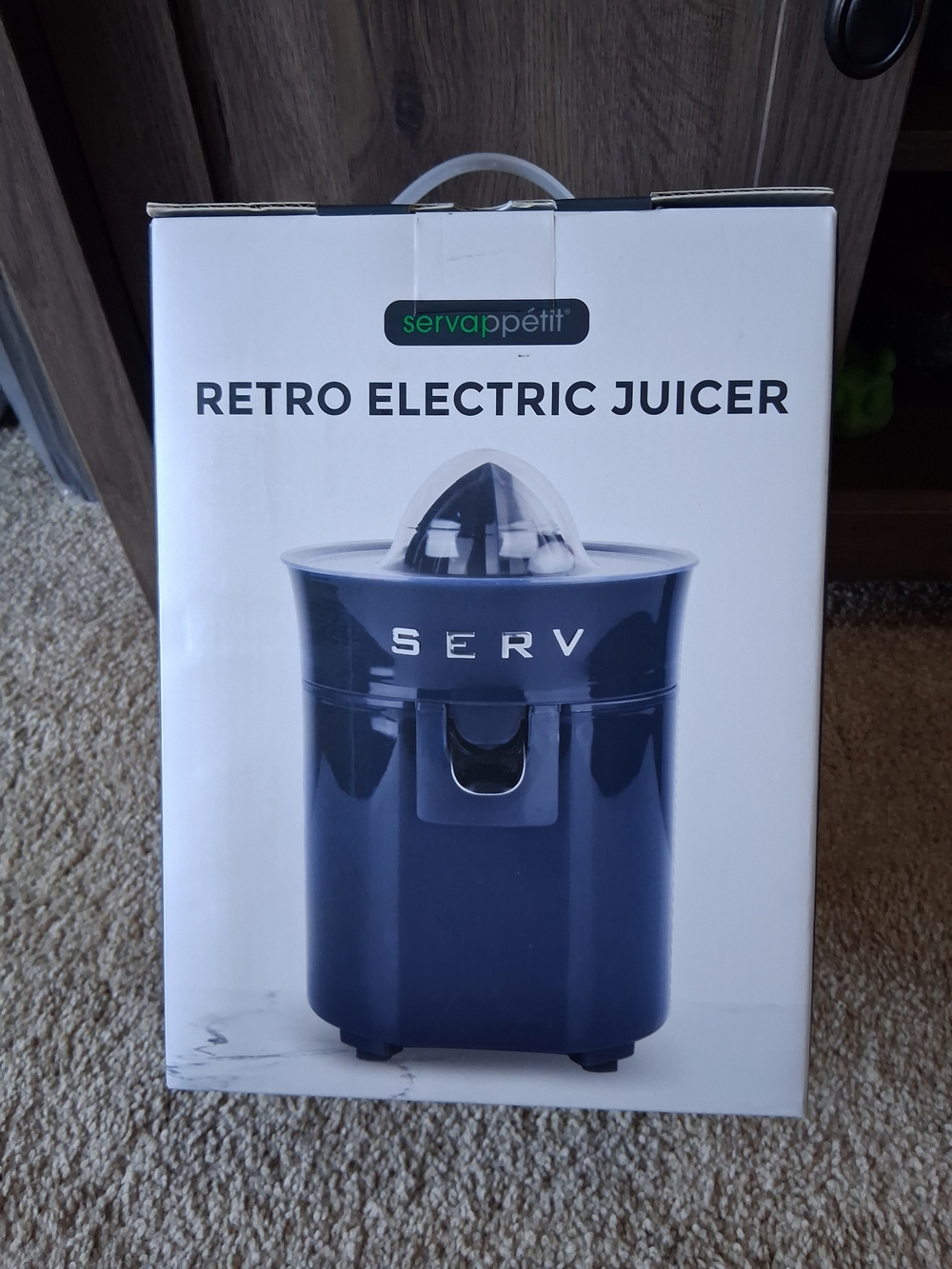 Servappétit Retro Electric Juicer in Navy Blue